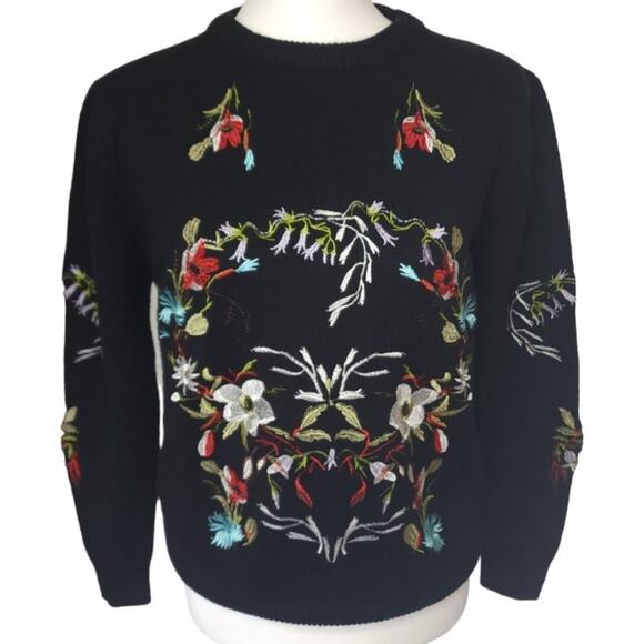 Haute Rogue Sweaters - Haute Rogue Embroidered Floral‎ Sweater Black Size M